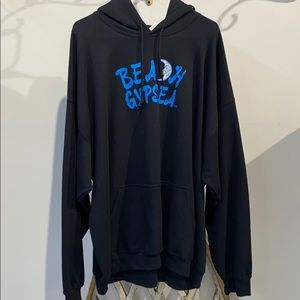 Gildan hooded sweatshirt